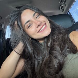 Meet your Posher, Cristina